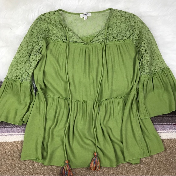 Umgee Green Blouse Top Lace Tassel Detail Small - Picture 7 of 7
